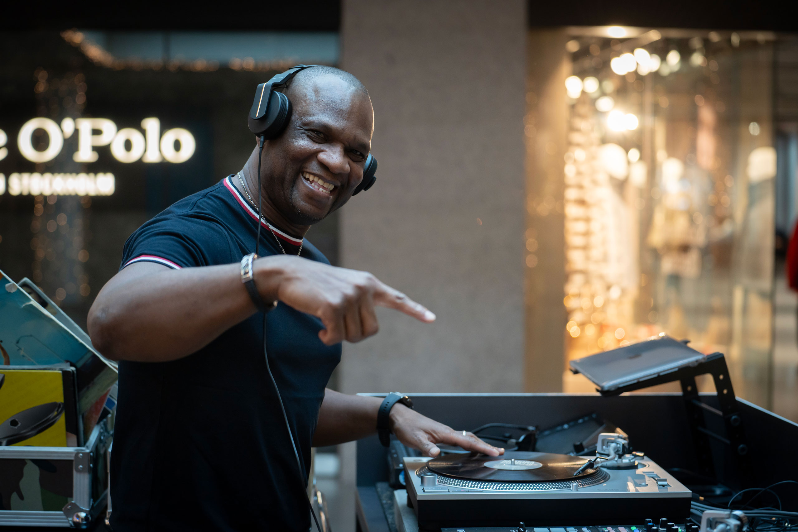 FRA_Weihnachtskampagne_DJs_Web_DSC9602